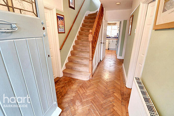 3 Bedroom End Of Terrace House For Sale In Fencepiece Road, Chigwell, IG7