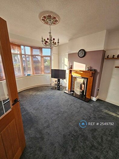 3 Bedroom Semi-Detached House To Rent In Palmerston Boulevard, Leicester, LE2