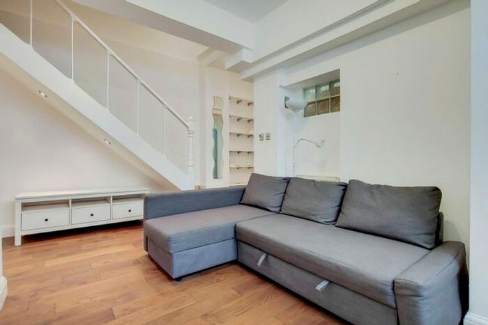 1 Bedroom Flat To Rent In Ormonde Gate, Chelsea, London, SW3