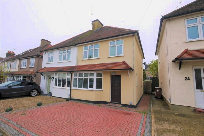 3 Bedroom Semi-Detached House To Rent In Western Avenue, Brentwood, CM14