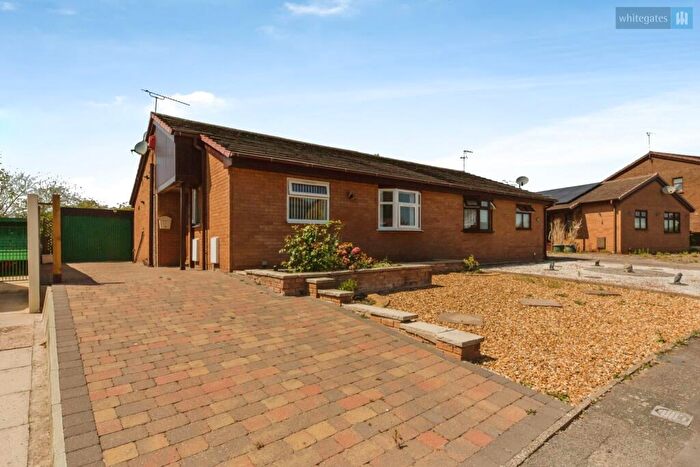 2 Bedroom Bungalow For Sale In Rochester Crescent, Crewe, Cheshire, CW1