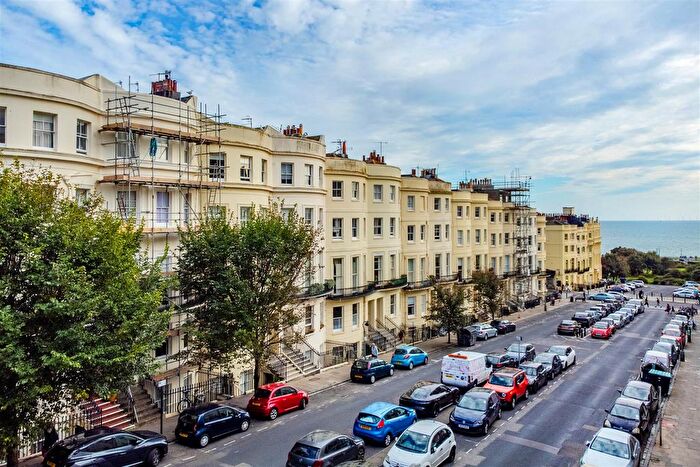 1 Bedroom Flat For Sale In Brunswick Place, Hove, BN3