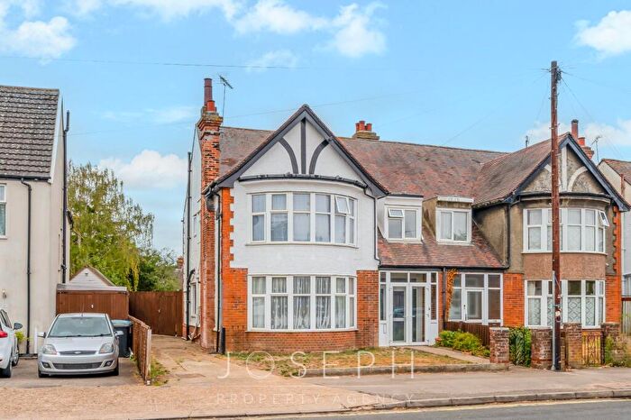 4 Bedroom Semi Detached House For Sale In Nacton Road, Ipswich, IP3