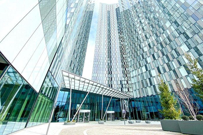 2 Bedroom Apartment To Rent In Deansgate Square, Owen Street, Manchester City Centre, Greater Manchester, M15