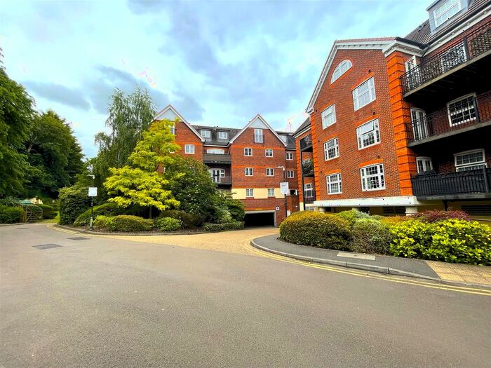 2 Bedroom Flat To Rent In Dorchester Court, London Road, Camberley, GU15