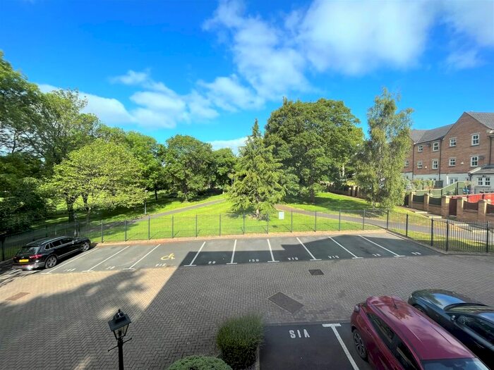 1 Bedroom Flat To Rent In Chaloner Grove, Wakefield, WF1