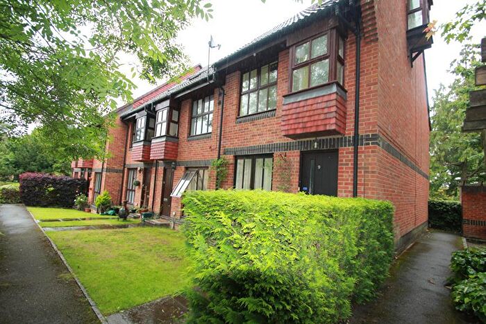 1 Bedroom Flat To Rent In St Johns, Woking, GU21