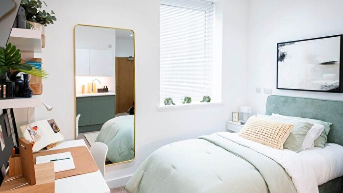 Studio To Rent In Boothen Road, Stoke-On-Trent, ST4