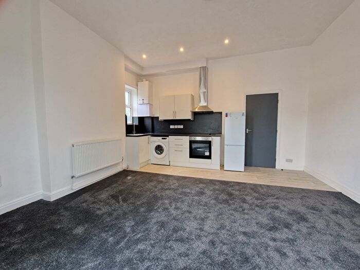 1 Bedroom Flat To Rent In Ground Floor Flat, Belgrave Crescent, Eccles, M30