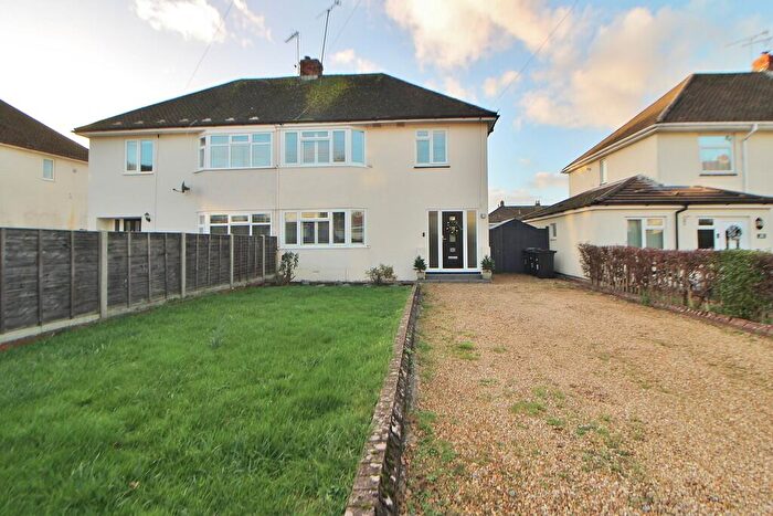 3 Bedroom Semi Detached House For Sale In Serpentine Road, Widley, PO7