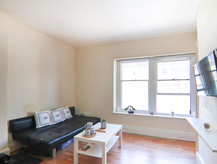 1 Bedroom Flat To Rent In Russell Street, Lancaster, LA1