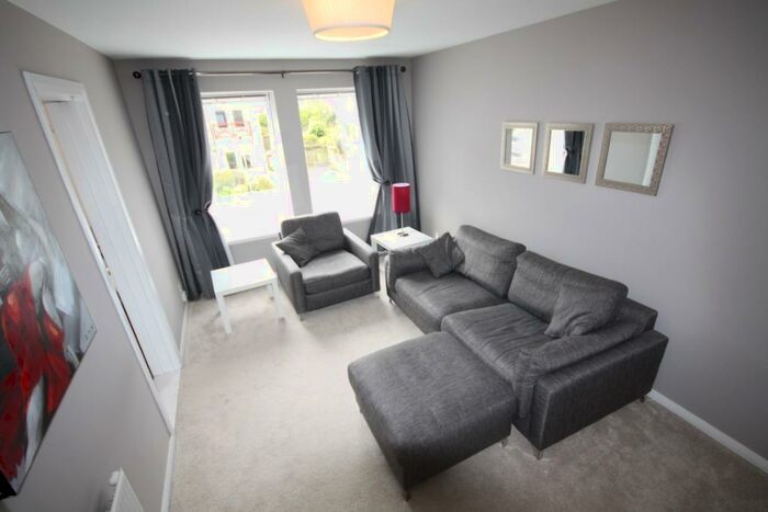 2 Bedroom Flat To Rent In Gairn Mews, Aberdeen, AB10