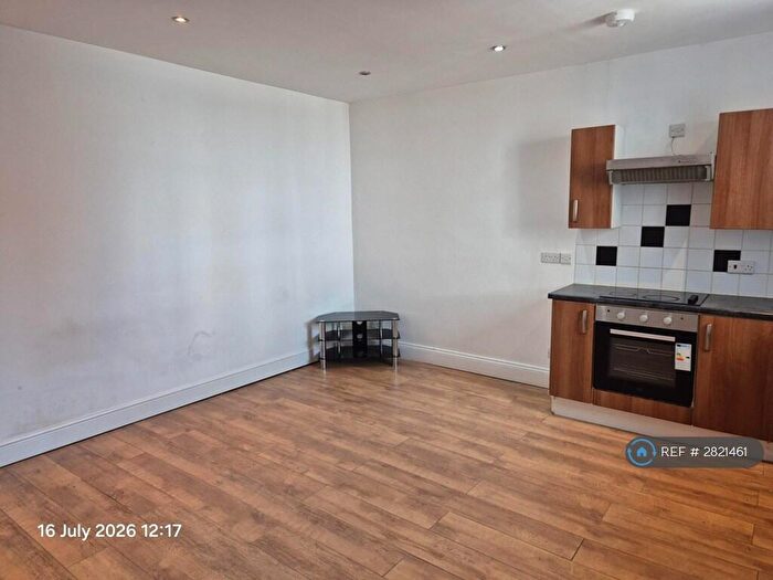 1 Bedroom Flat To Rent In Moorgate St, Blackburn, BB2