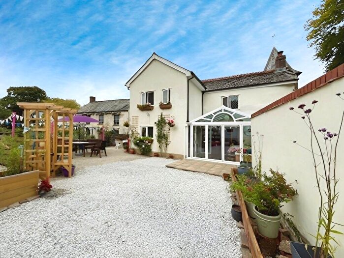 3 Bedroom Detached House For Sale In Beaworthy, Devon, EX21