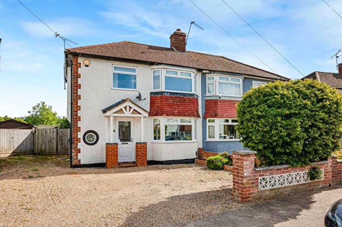 3 Bedroom Semi Detached House For Sale In Valentine Crescent, Caversham, Reading, Berkshire, RG4