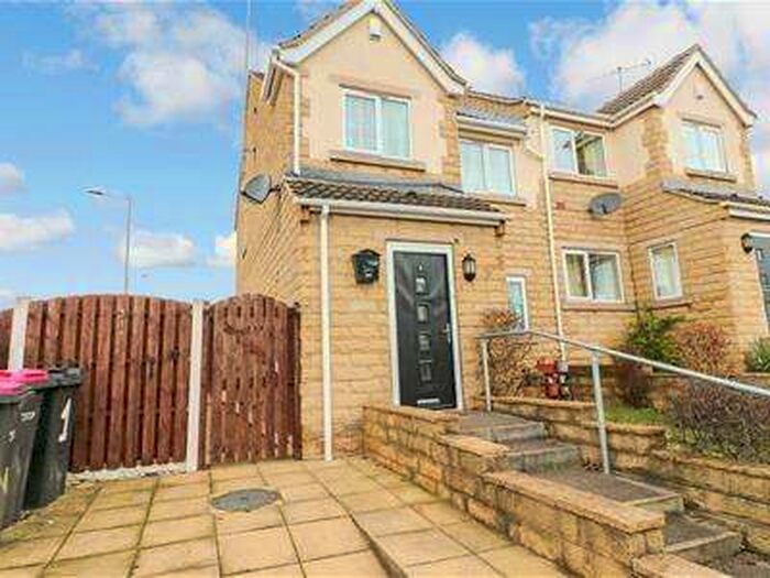 3 Bedroom Semi Detached House For Sale In Peakstone Mews, Rawmarsh
