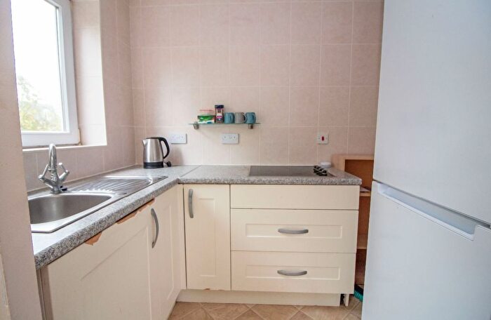 1 Bedroom Flat For Sale In Homewater House, Hulbert Road, Waterlooville, PO7