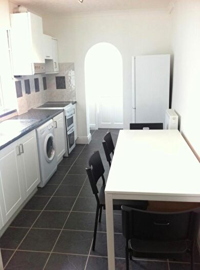 3 Bedroom House To Rent In Pybus Street, Derby, DE22