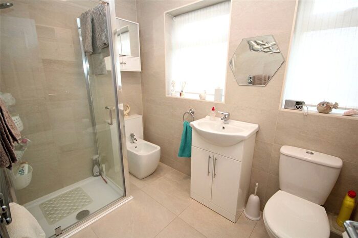 3 Bedroom Bungalow For Sale In Hatfield Court, New Milton, Hampshire, BH25