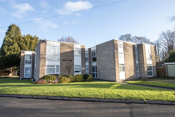2 Bedroom Flat For Sale In Holly Court, Glenthorne Close, Brampton, Chesterfield, S40