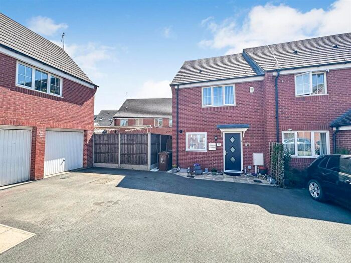 3 Bedroom End Of Terrace House For Sale In Nuthatch Close, Corby, NN18