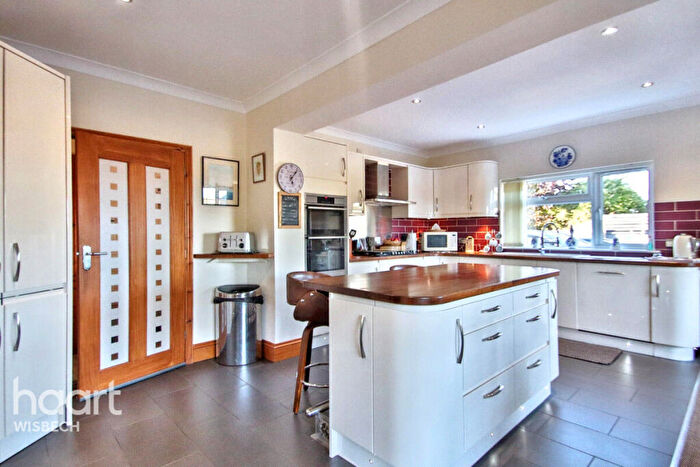 4 Bedroom Detached House For Sale In Walton Road, Wisbech, PE14