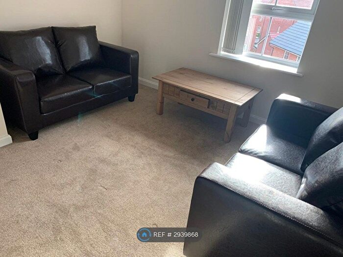 2 Bedroom Flat To Rent In Canley, Coventry, CV4