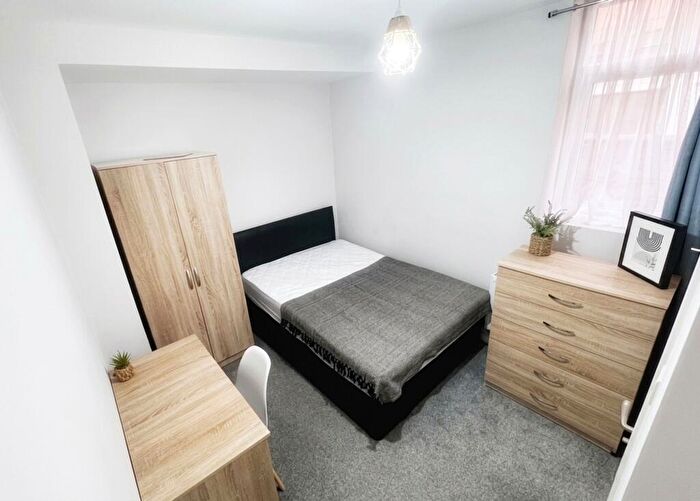 1 Bedroom House To Rent In Newcombe Road, Southampton, SO15
