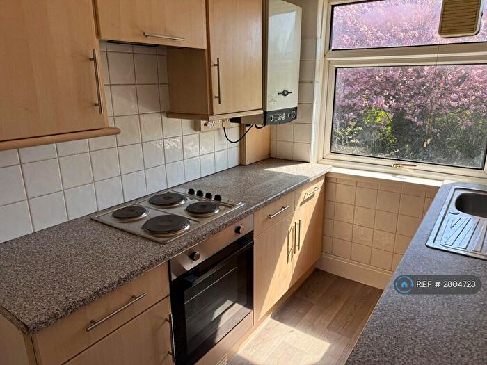 2 Bedroom Flat To Rent In Silver Lonnen, Newcastle Upon Tyne, NE5