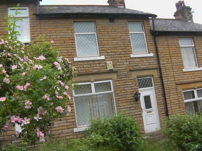 3 Bedroom Terraced House To Rent In Bankfoot Street, Batley WF17