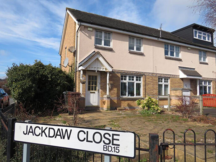 3 Bedroom Semi-Detached House To Rent In Jackdaw Close, Bradford, West Yorkshire, BD15
