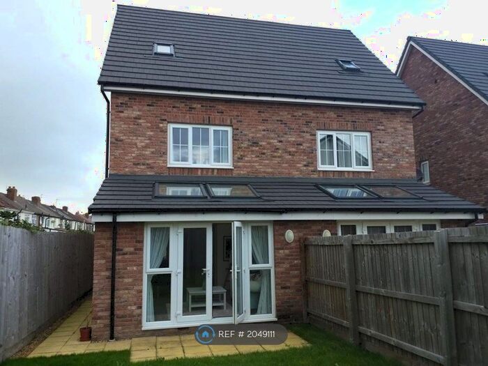 3 Bedroom Semi-Detached House To Rent In Raffia Way, Walton, Liverpool, L9