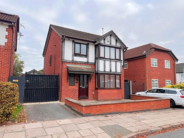 3 Bedroom Detached House For Sale In Denton Street, Western Park, Leicester, LE3