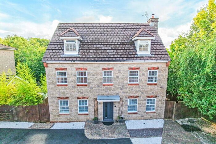 5 Bedroom Detached House For Sale In Bryn Dryslwyn, Broadlands, Bridgend County Borough, CF31