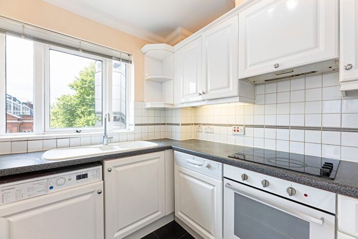 1 Bedroom Flat To Rent In Octavia House, Medway Street, Westminster, London, SW1P