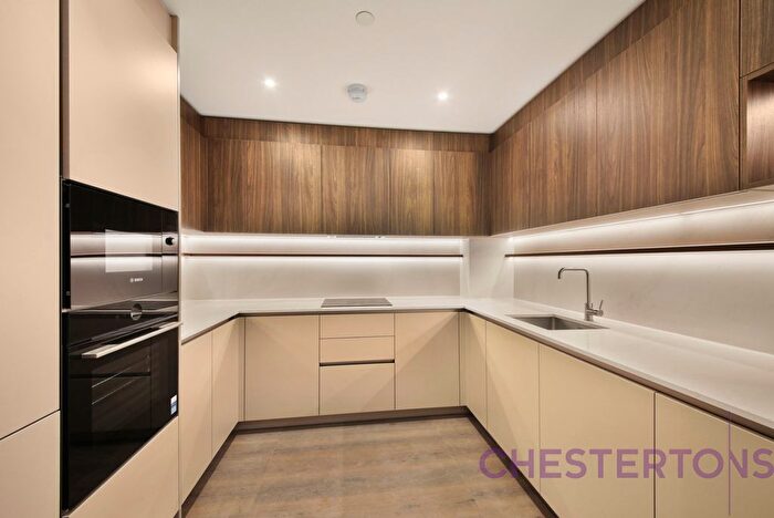 2 Bedroom Flat To Rent In Bow Common Lane, Mile End East, E3