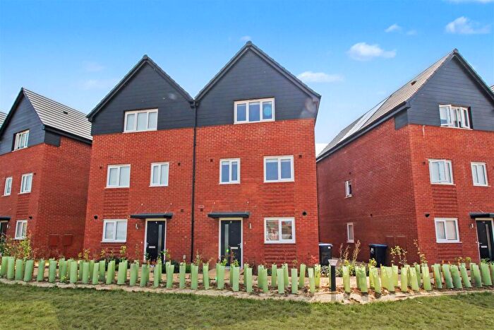 3 Bedroom Semi-Detached House To Rent In , Marram Crescent, Northampton, NN7