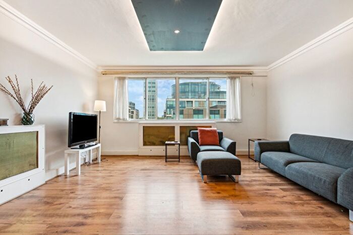 3 Bedroom Flat To Rent In Durrels House, - Warwick Gardens, W14