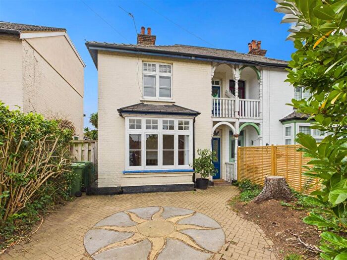 4 Bedroom Semi-Detached House To Rent In Manor Road, Walton On Thames, KT12