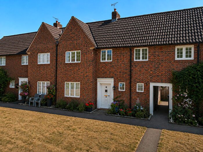 3 Bedroom Terraced House For Sale In Brockett Close, Welwyn Garden City, AL8