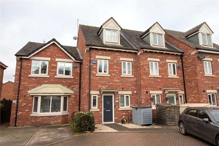 3 Bedroom Terraced House For Sale In Mulberry Gardens, Scunthorpe, DN16