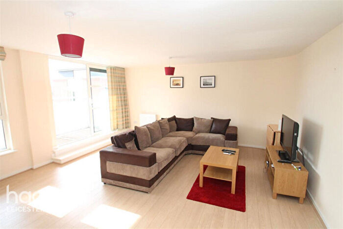 1 Bedroom Apartment To Rent In Watkin Road, Leicester, LE2