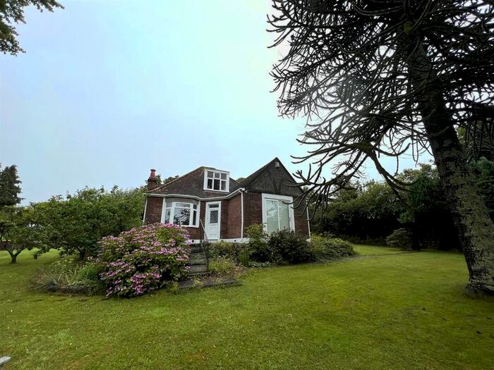 3 Bedroom Detached Bungalow To Rent In Lancaster Gardens, Plymouth, PL5