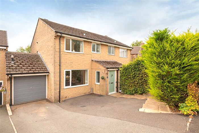 3 Bedroom Semi Detached House For Sale In Greenlaws Close, Upperthong, Holmfirth, HD9