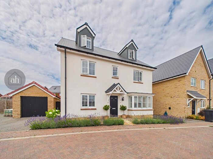 5 Bedroom Detached House For Sale In Bacon Close, Thurston, IP31
