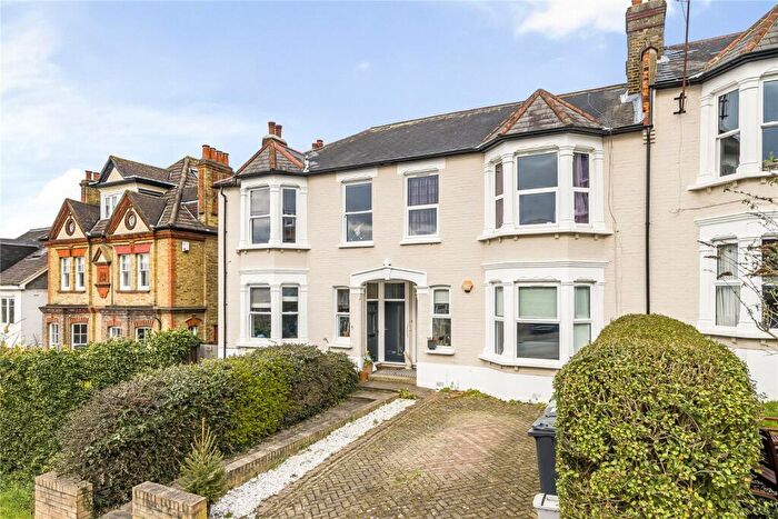 3 Bedroom Apartment For Sale In Brockley View, London, SE23