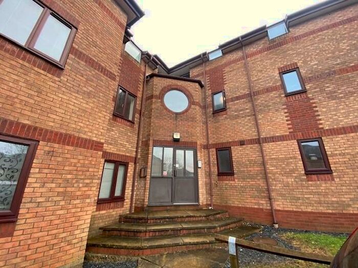 2 Bedroom Apartment To Rent In Barnes Court, Whitley Mead, BS34