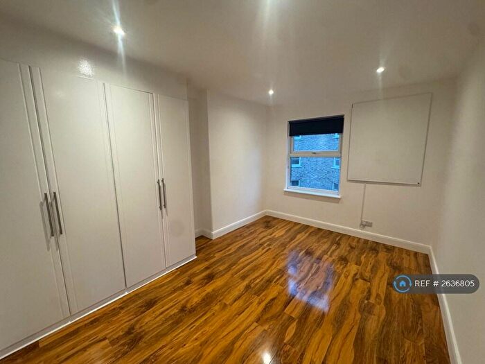 3 Bedroom Flat To Rent In Glengall Road, London, NW6