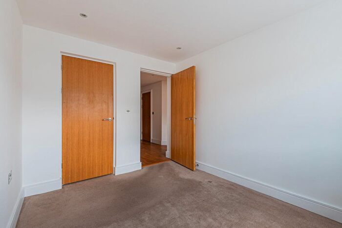 1 Bedroom Flat To Rent In Hayes Road, Sully, Penarth, CF64