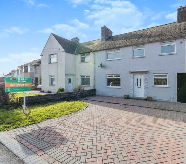 3 Bedroom House To Rent In Pendre, Bridgend, CF31